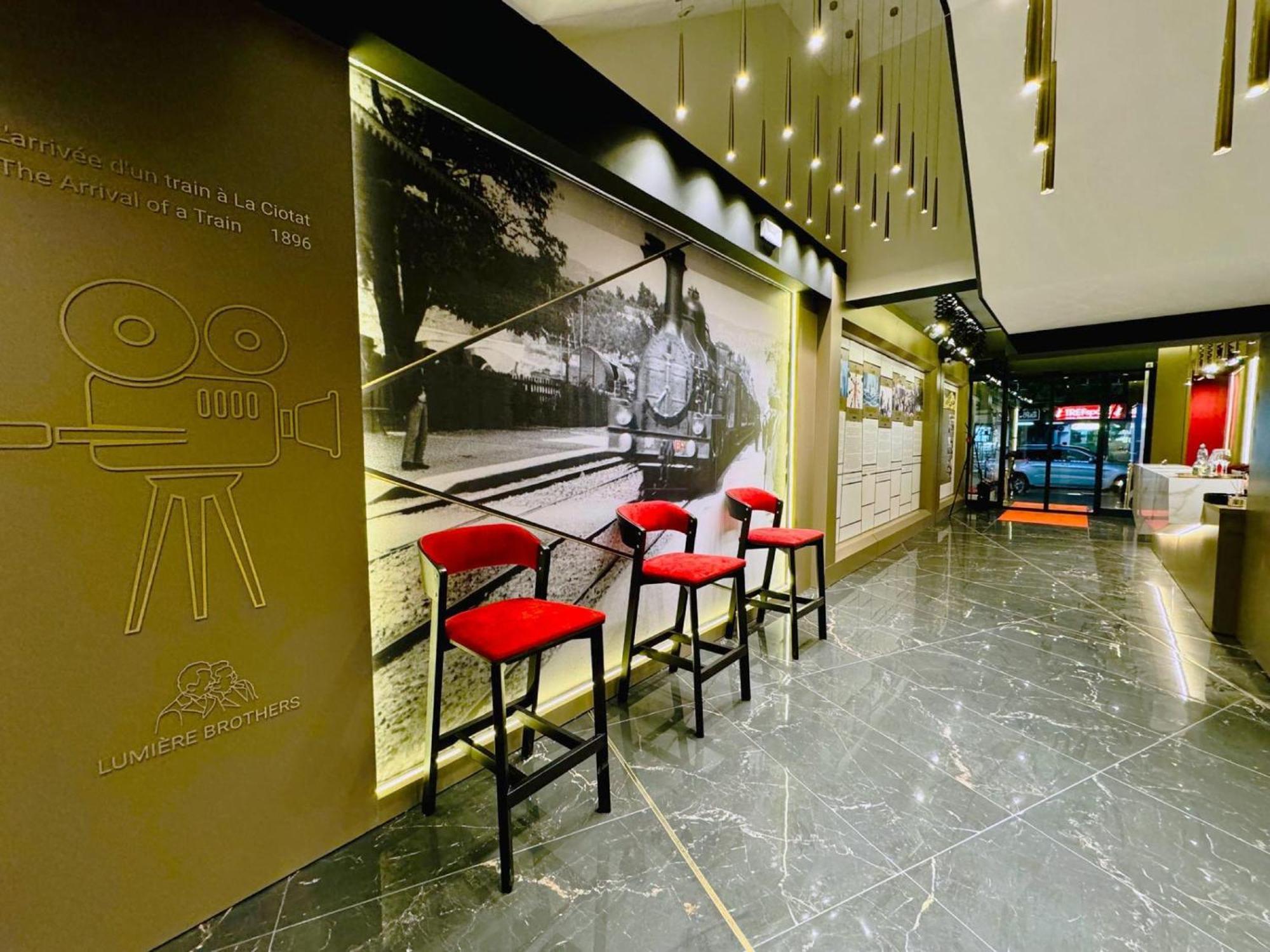 Lumiere Hotel Belgrado Exterior foto