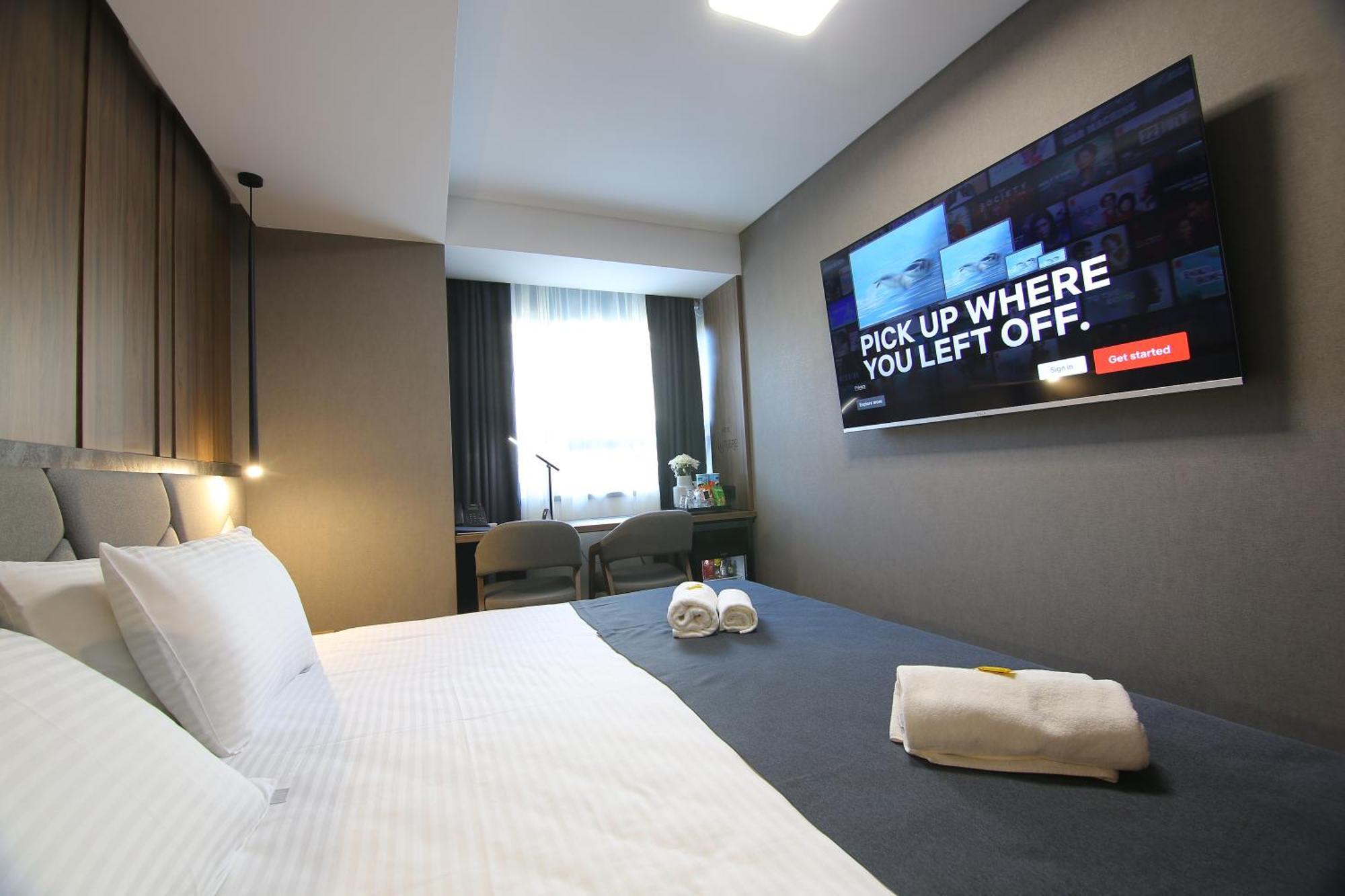 Lumiere Hotel Belgrado Exterior foto
