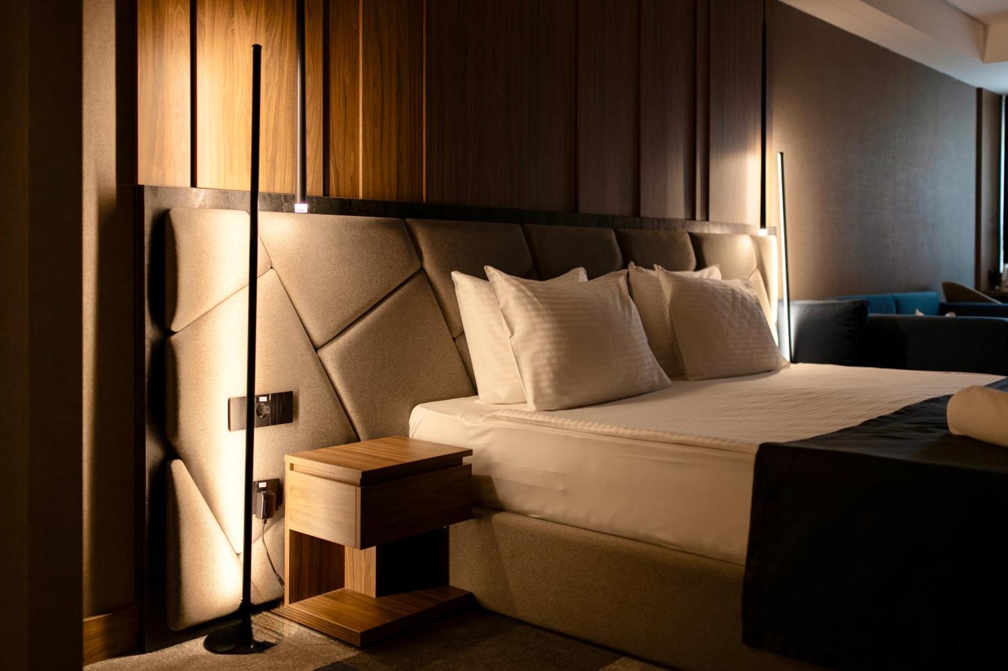 Lumiere Hotel Belgrado Exterior foto