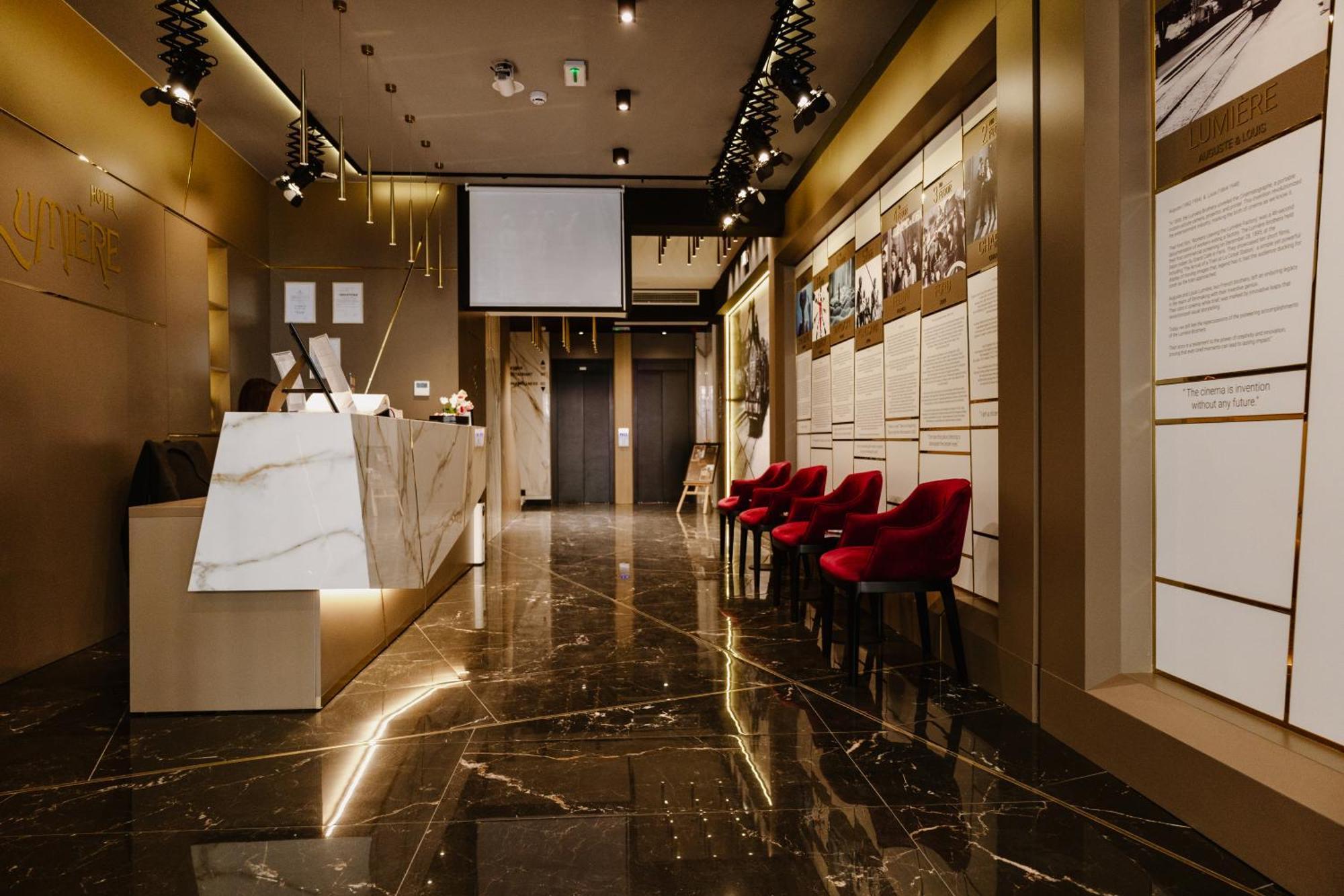 Lumiere Hotel Belgrado Exterior foto