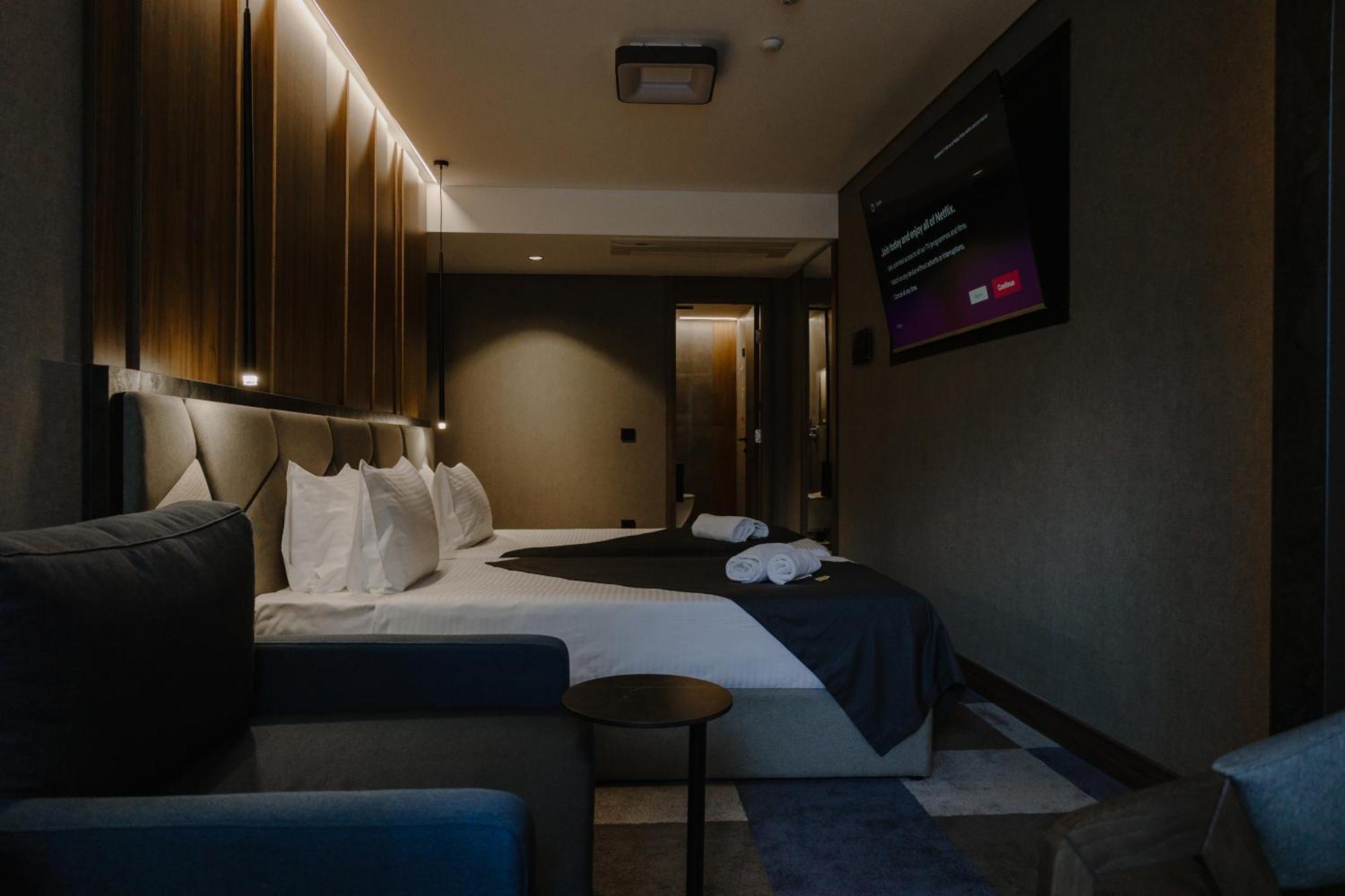 Lumiere Hotel Belgrado Quarto foto