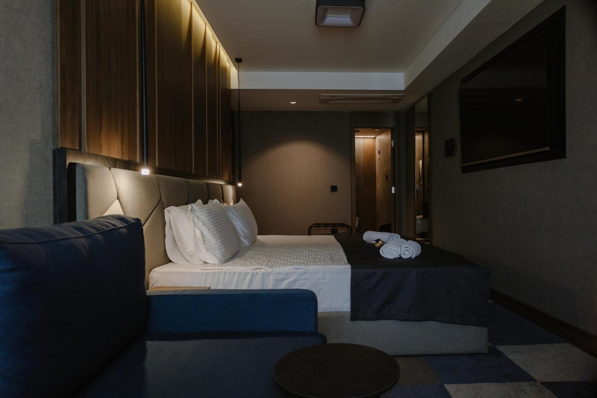 Lumiere Hotel Belgrado Exterior foto